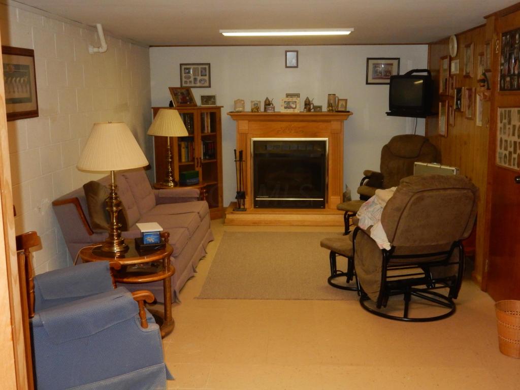 9237 Lancaster Rd SW, Hebron, OH 43025 photo 12
