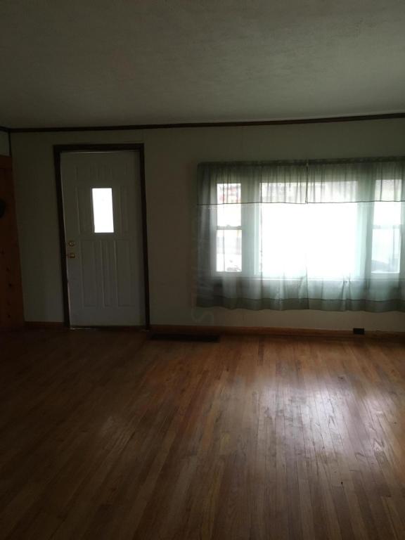 454 Main St, Gratiot, OH 43740 photo 7