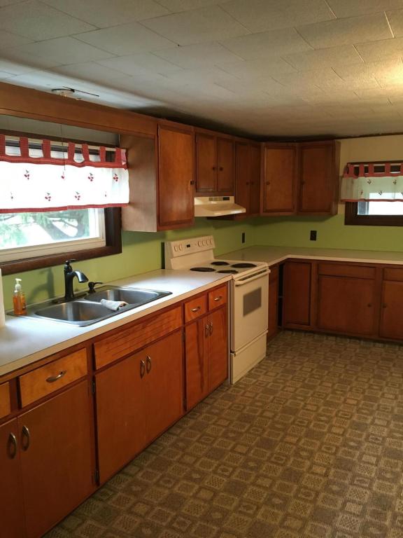 454 Main St, Gratiot, OH 43740 photo 4