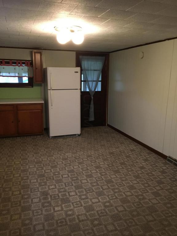 454 Main St, Gratiot, OH 43740 photo 5