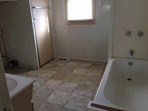 528 E Union St, Circleville, OH 43113 photo 7