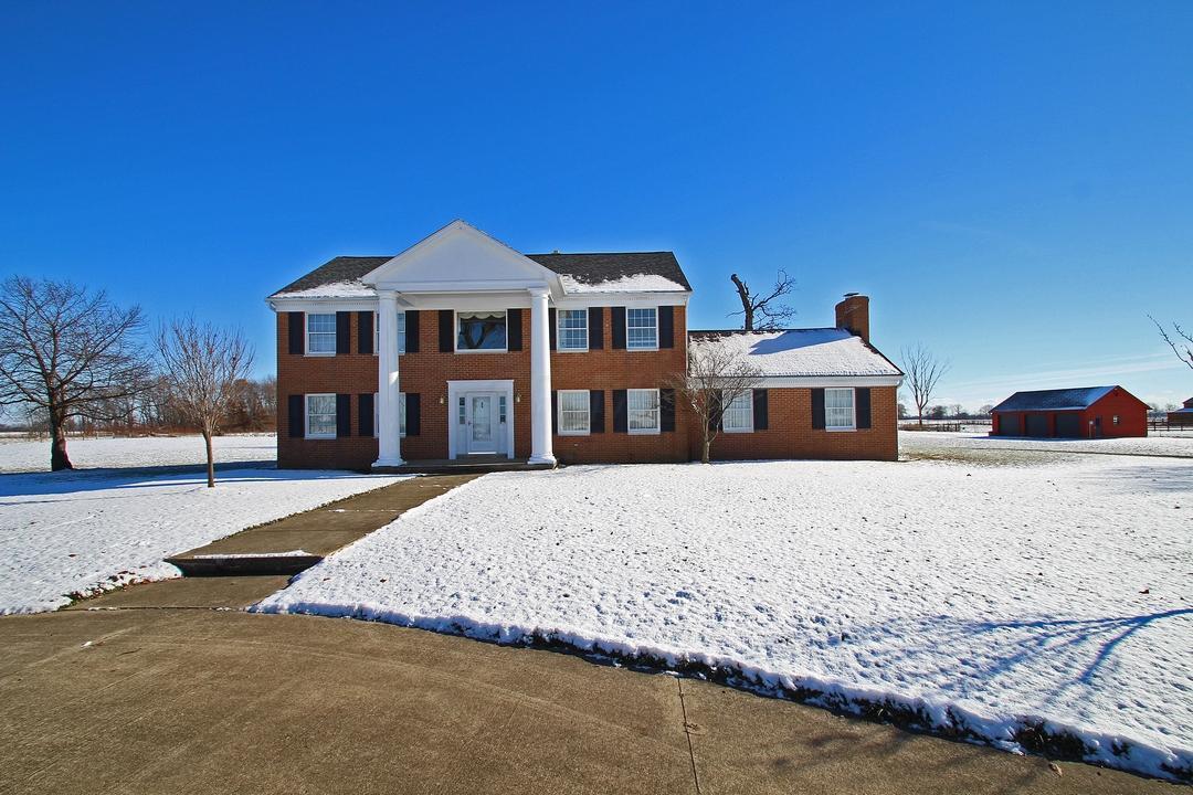 23200 Alkire Rd, Circleville, OH 43113 photo 3