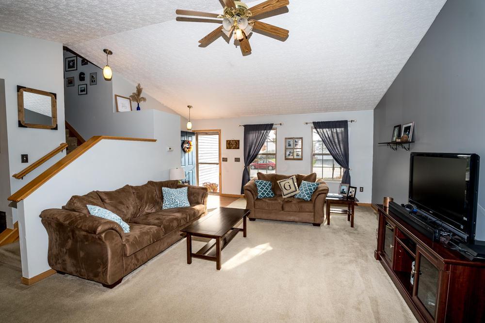 1380 Four Star Dr E, Galloway, OH 43119 photo 6
