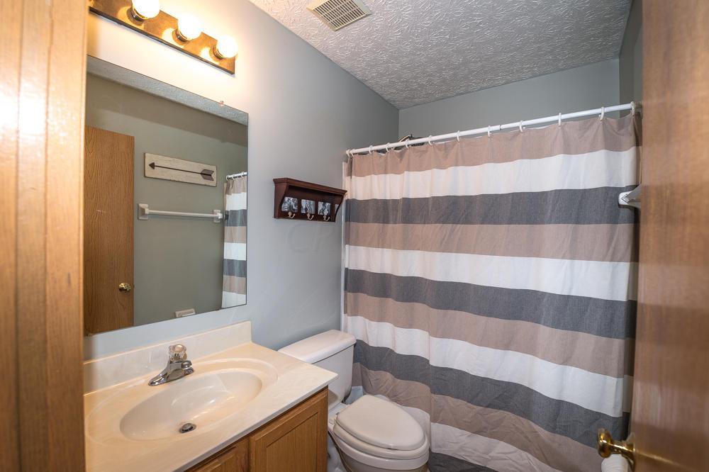1380 Four Star Dr E, Galloway, OH 43119 photo 20