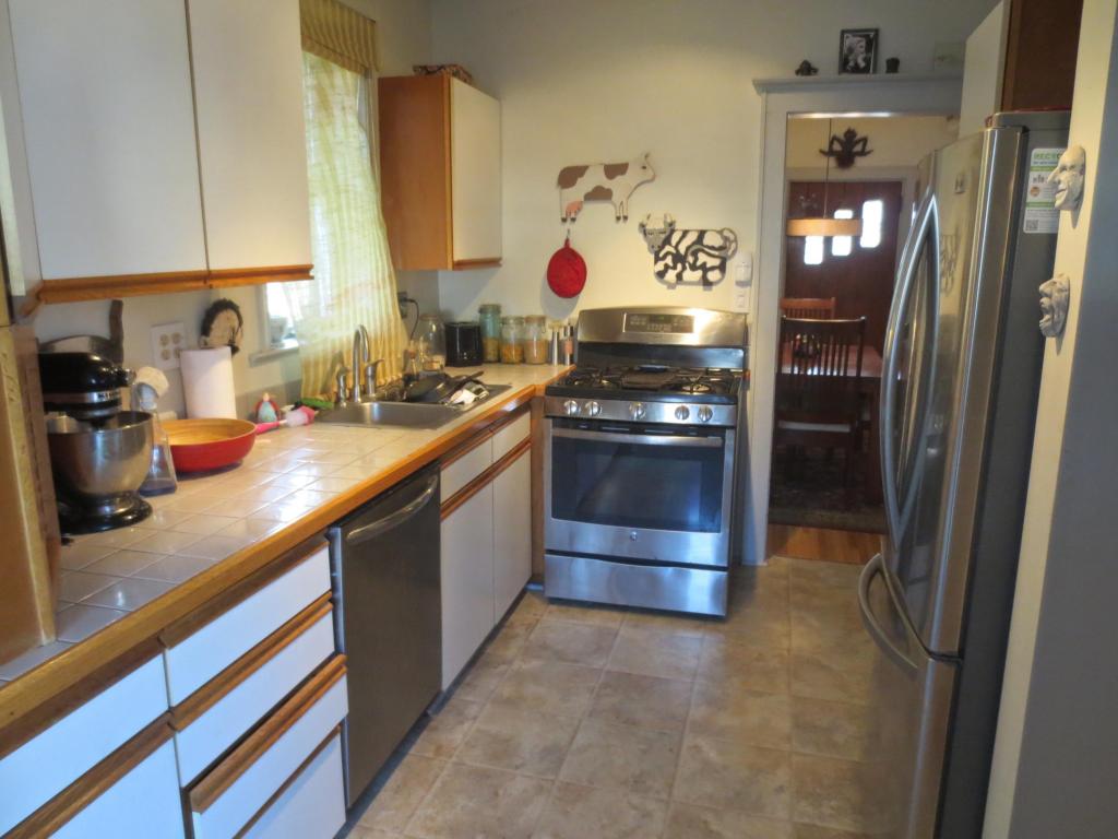 178 E Como Ave, Columbus, OH 43202 photo 8