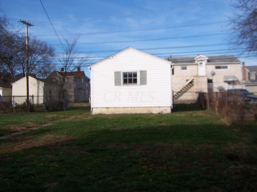 649 E Chestnut St, Lancaster, OH 43130 photo 11