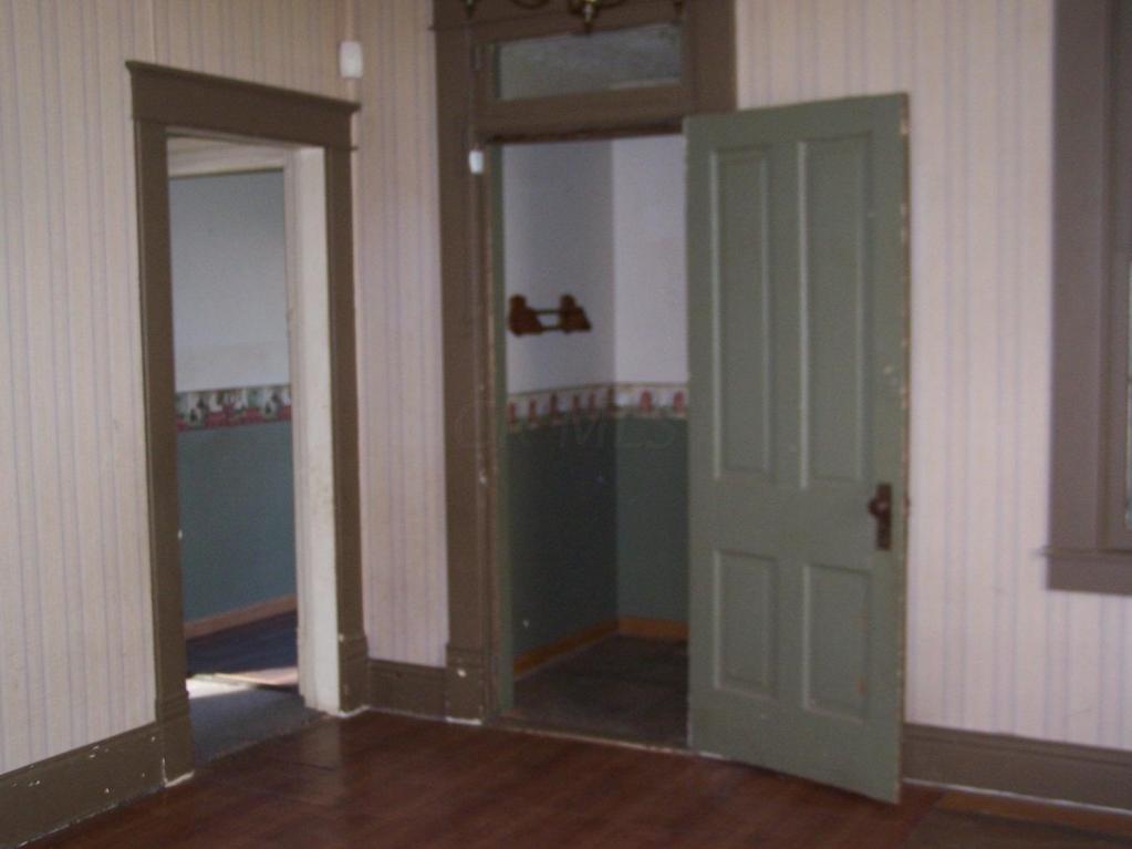 649 E Chestnut St, Lancaster, OH 43130 photo 4