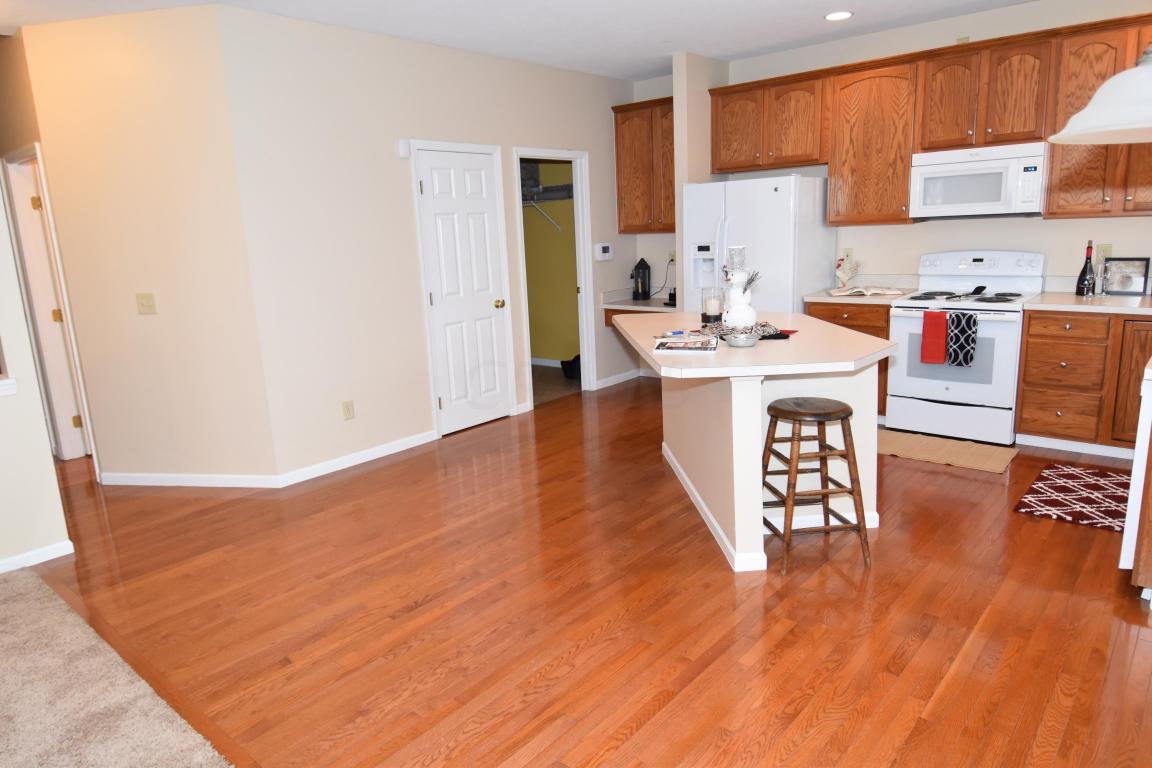 279 Trail East E, Pataskala, OH 43062 photo 9