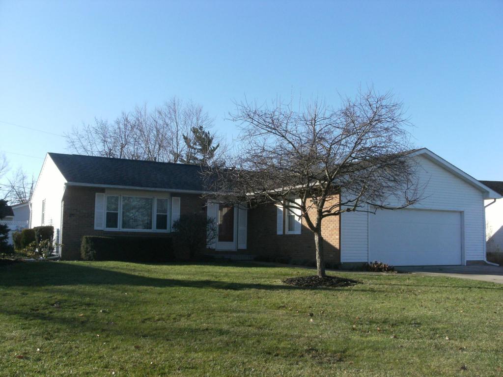 681 Fairlawn Dr, Circleville, OH 43113 photo 1