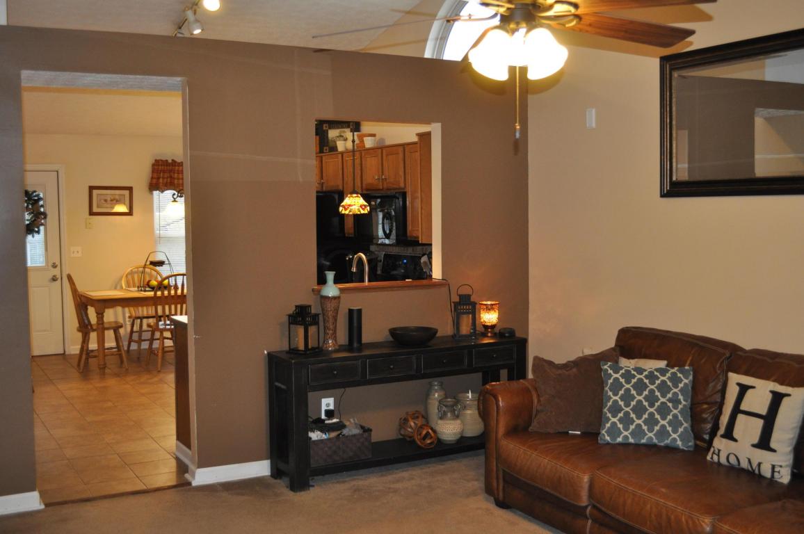 1465 Hackworth St, Columbus, OH 43207 photo 4