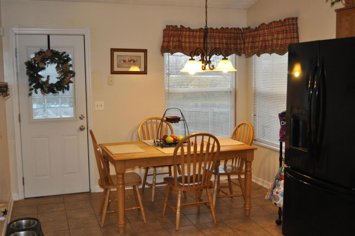 1465 Hackworth St, Columbus, OH 43207 photo 8