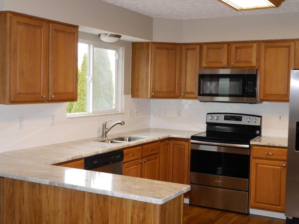 76 Brooksedge Dr E, Pataskala, OH 43062 photo 9