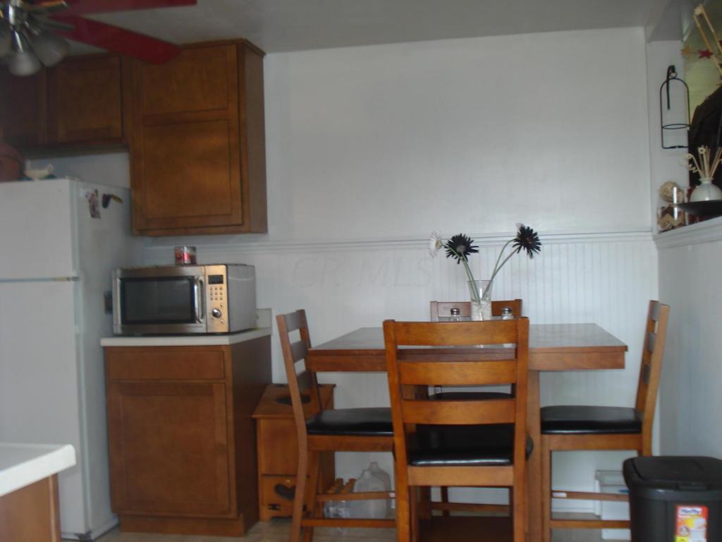1031 Fruitland Rd, Springfield, OH 45503 photo 7