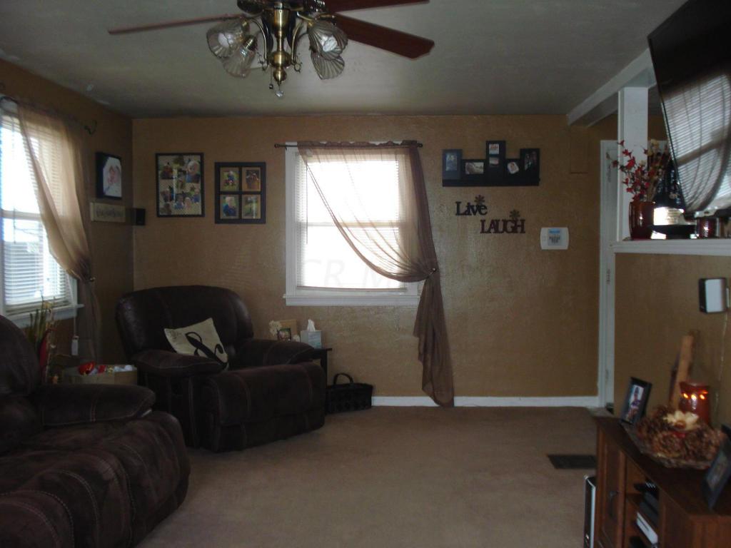 1031 Fruitland Rd, Springfield, OH 45503 photo 3