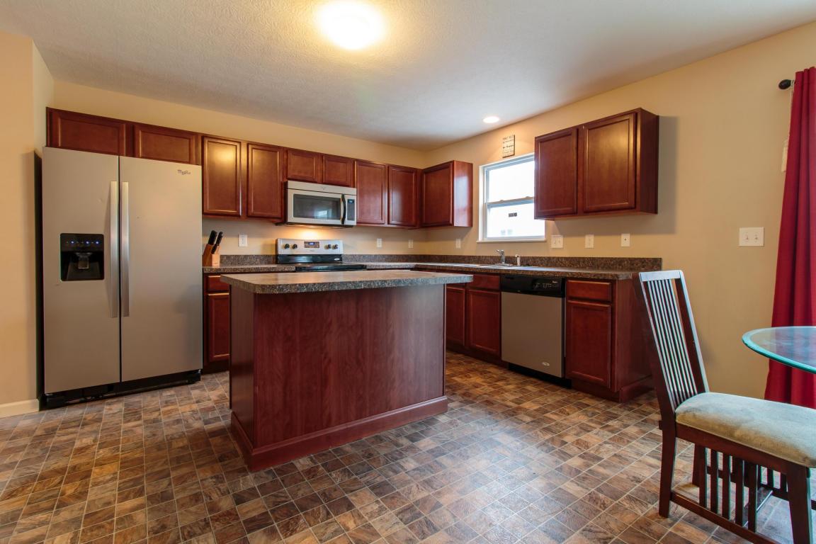 994 Vanwert Loop, Blacklick, OH 43004 photo 2