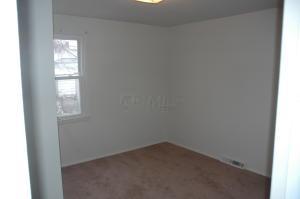 814 Ruby Ave, Columbus, OH 43227 photo 3