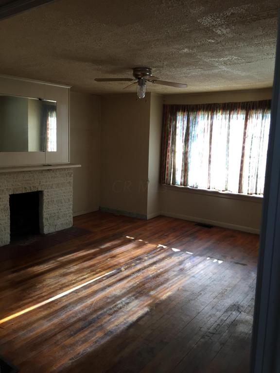 60 E North St, Newark, OH 43055 photo 6