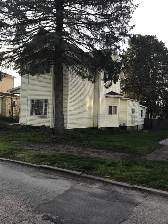 60 E North St, Newark, OH 43055 photo 2
