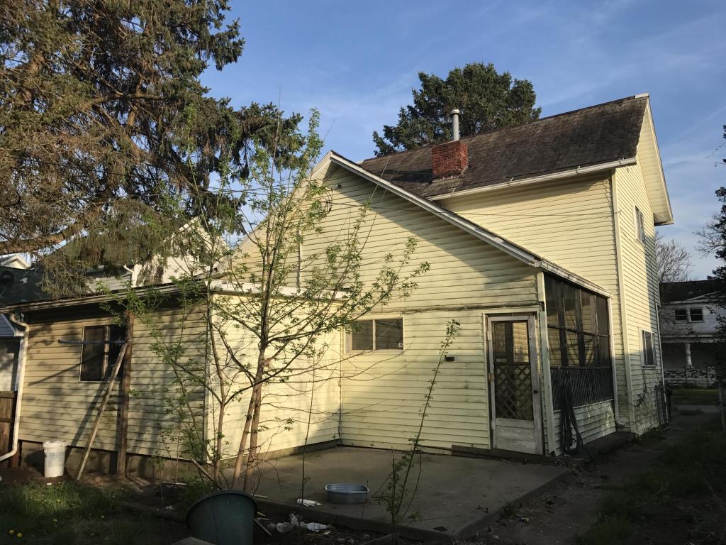60 E North St, Newark, OH 43055 photo 3