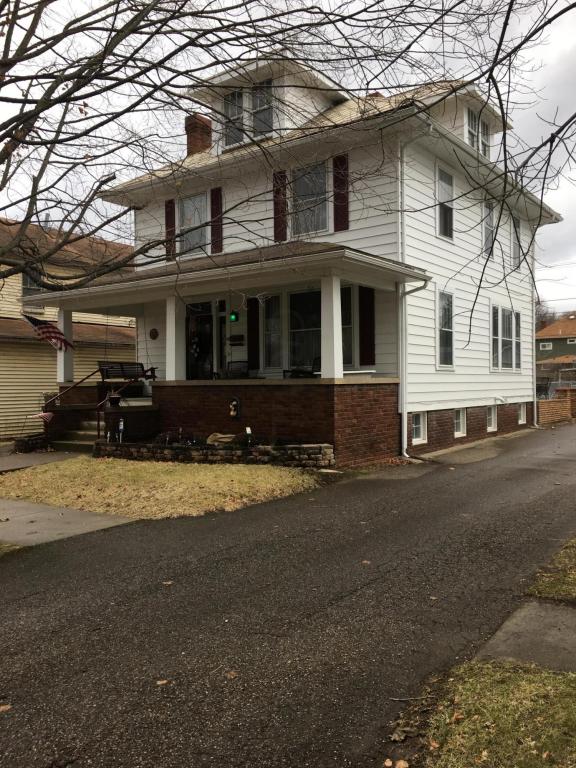 460 Main St E, Logan, OH 43138 photo 1