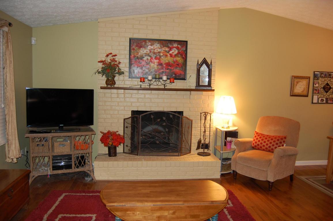 8651 Ripton Dr, Powell, OH 43065 photo 2