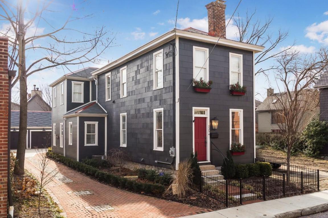 225 Lear St, Columbus, OH 43206 photo 1