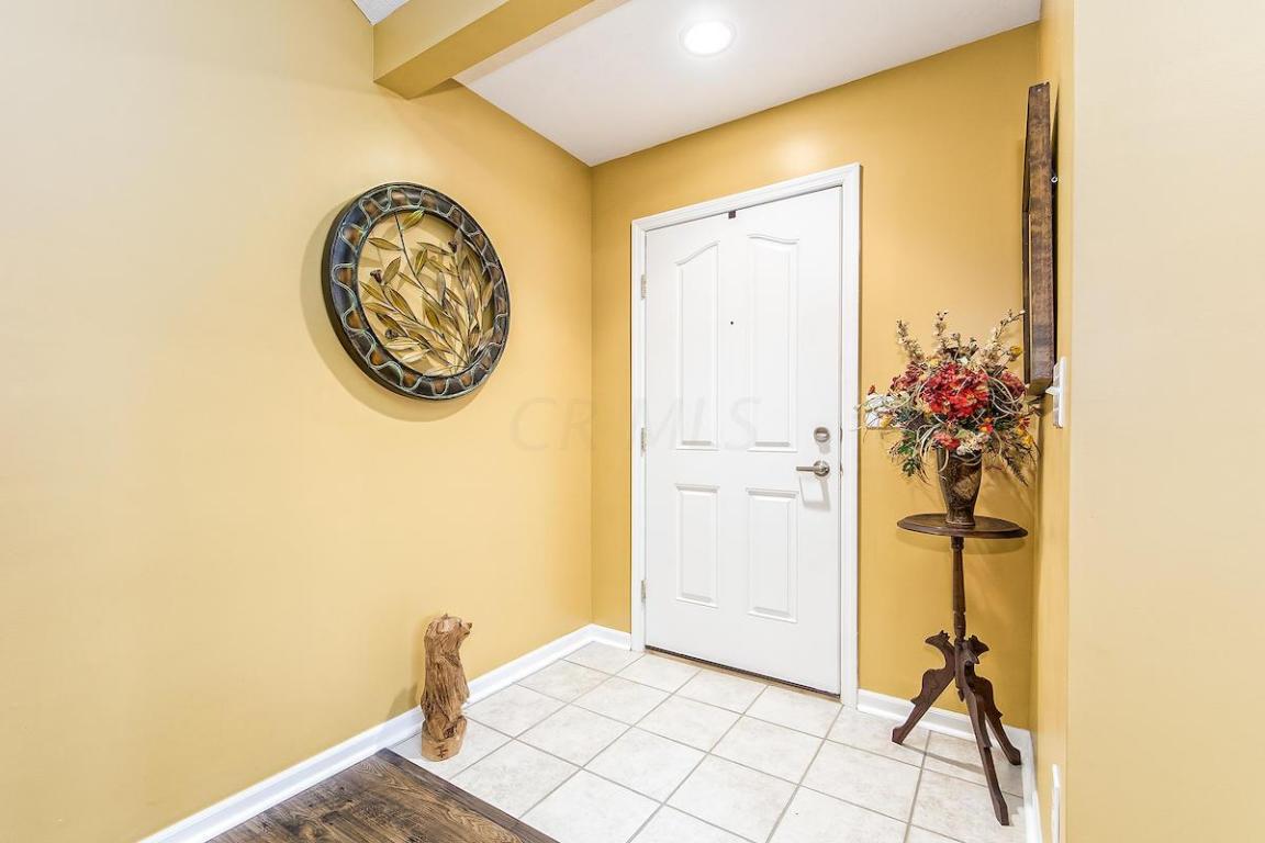 217 Stonegate Loop, Pataskala, OH 43062 photo 9