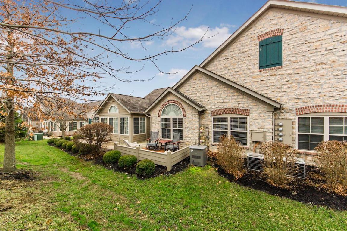 217 Stonegate Loop, Pataskala, OH 43062 photo 3