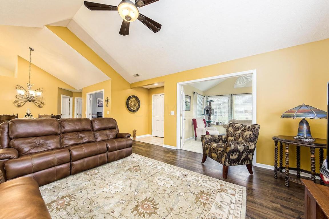 217 Stonegate Loop, Pataskala, OH 43062 photo 14