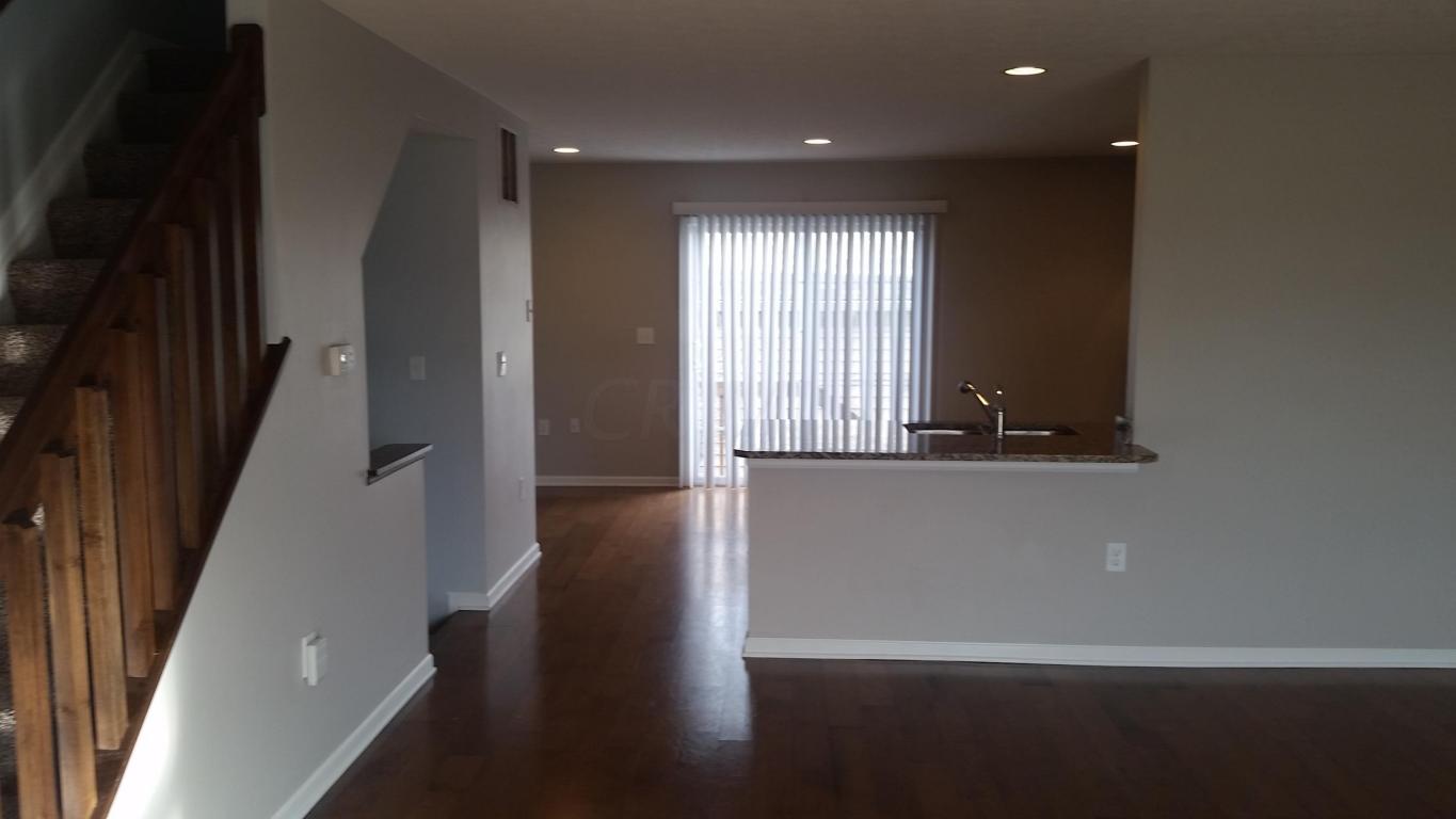 5328 Rustic Falls Dr, Dublin, OH 43016 photo 3