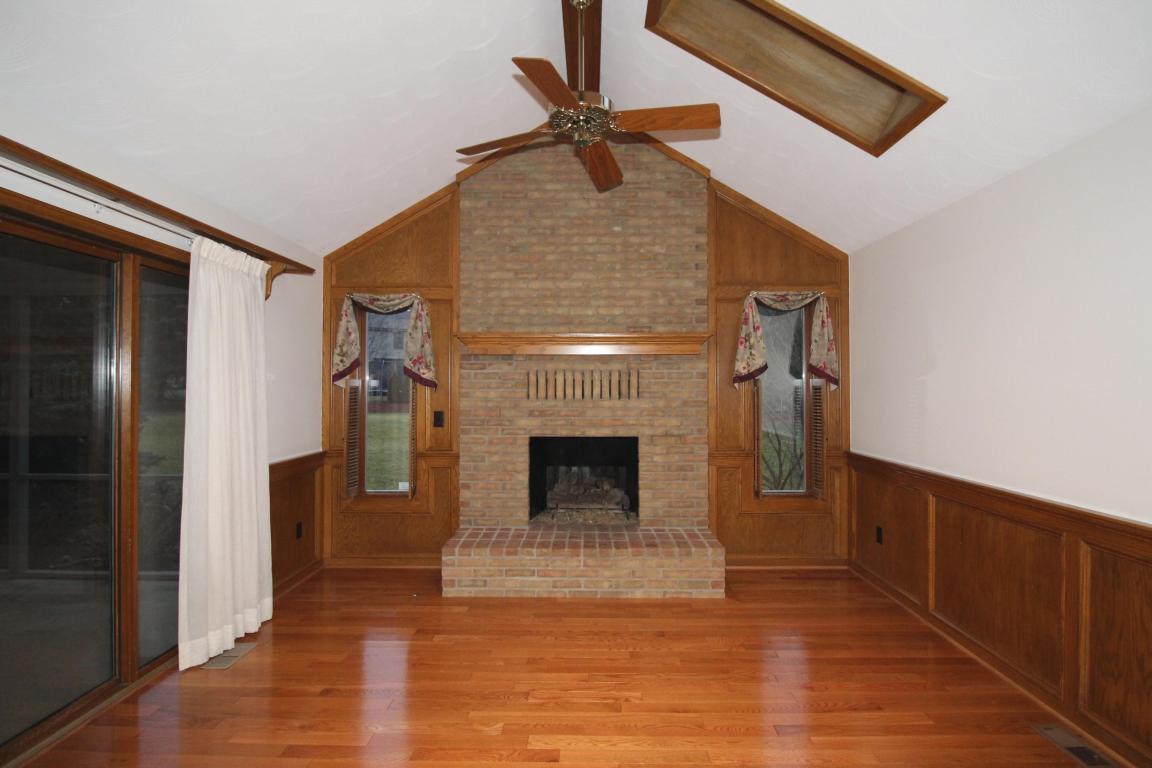 9330 Din Eidyn Dr, Dublin, OH 43017 photo 3