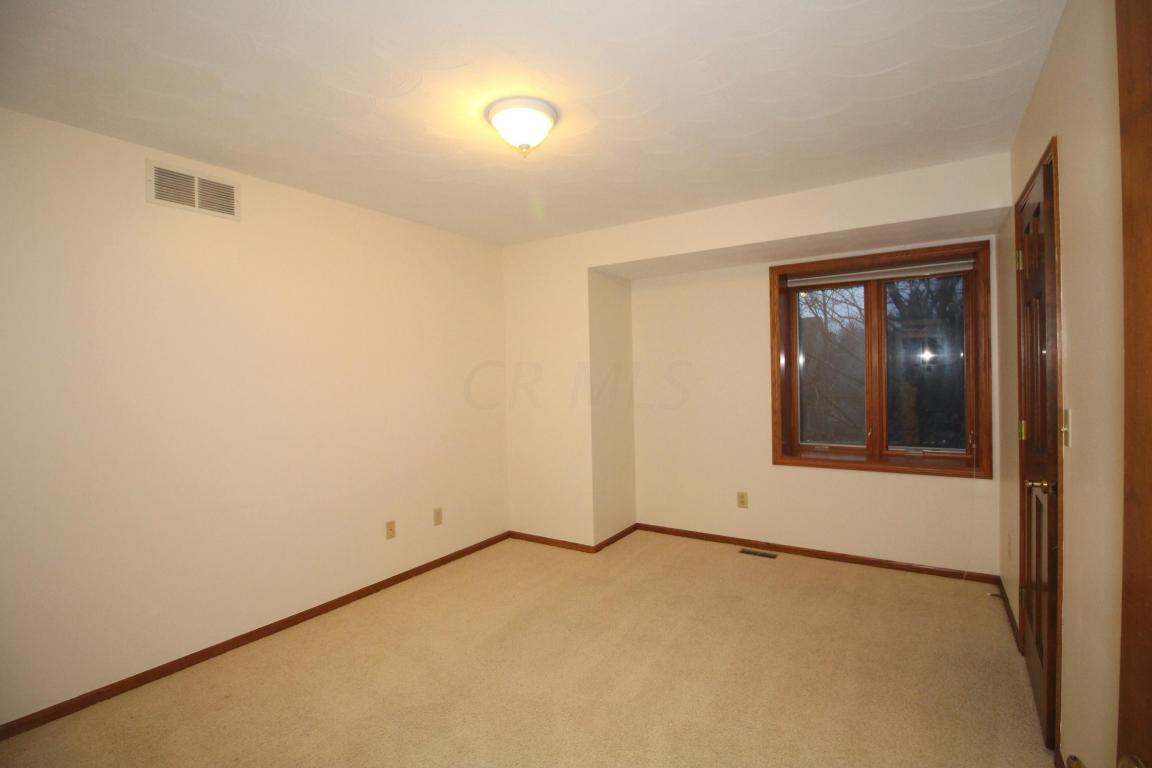 9330 Din Eidyn Dr, Dublin, OH 43017 photo 21
