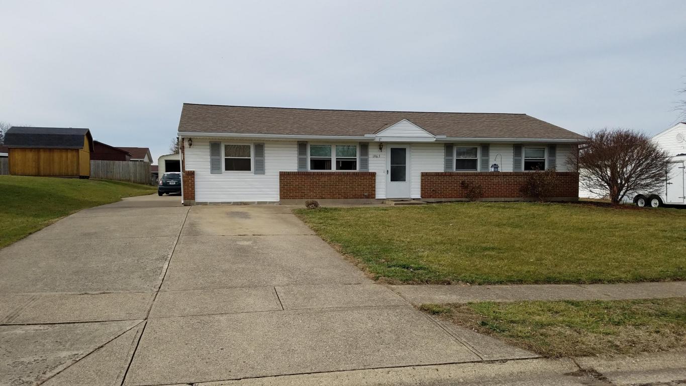 1965 Sioux Dr, Circleville, OH 43113 photo 1