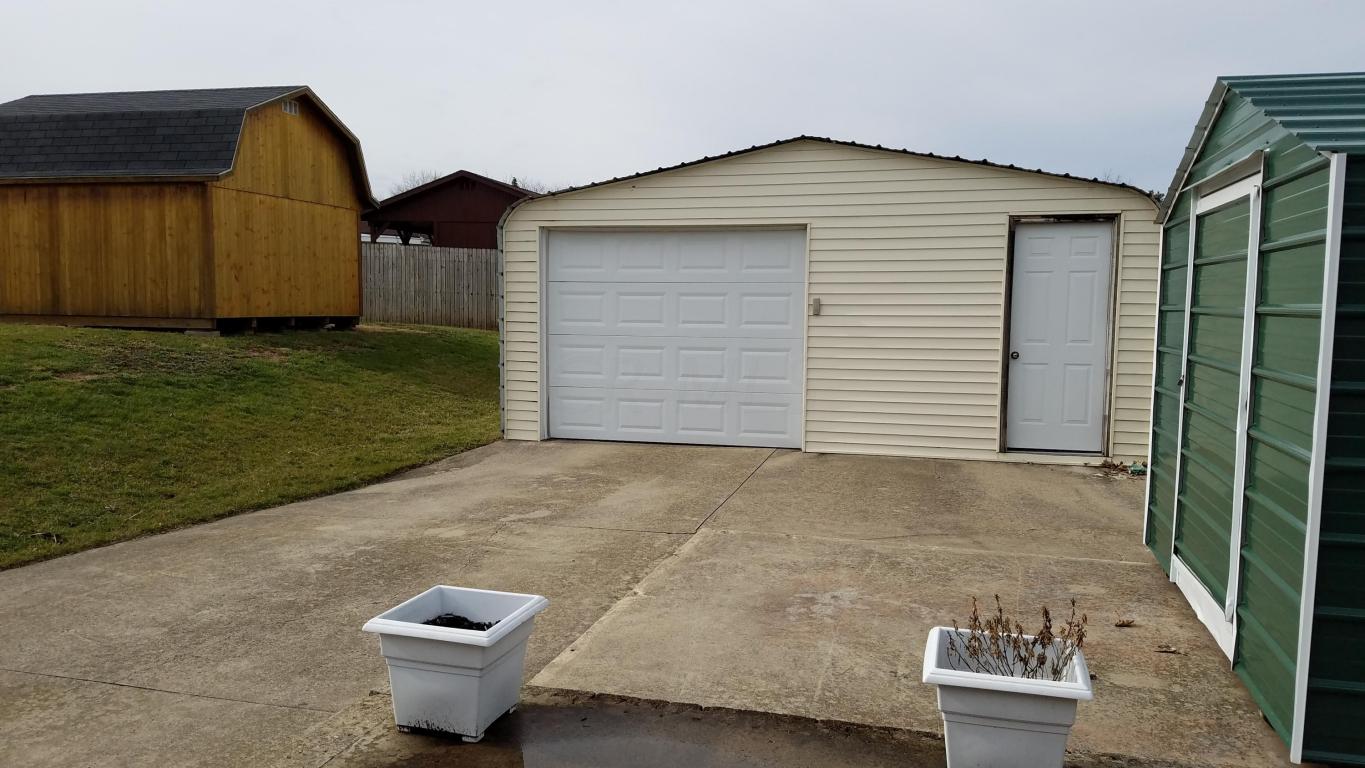 1965 Sioux Dr, Circleville, OH 43113 photo 16