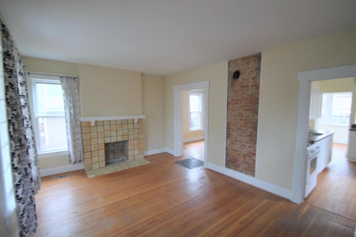 30 Crestview Rd, Columbus, OH 43202 photo 2