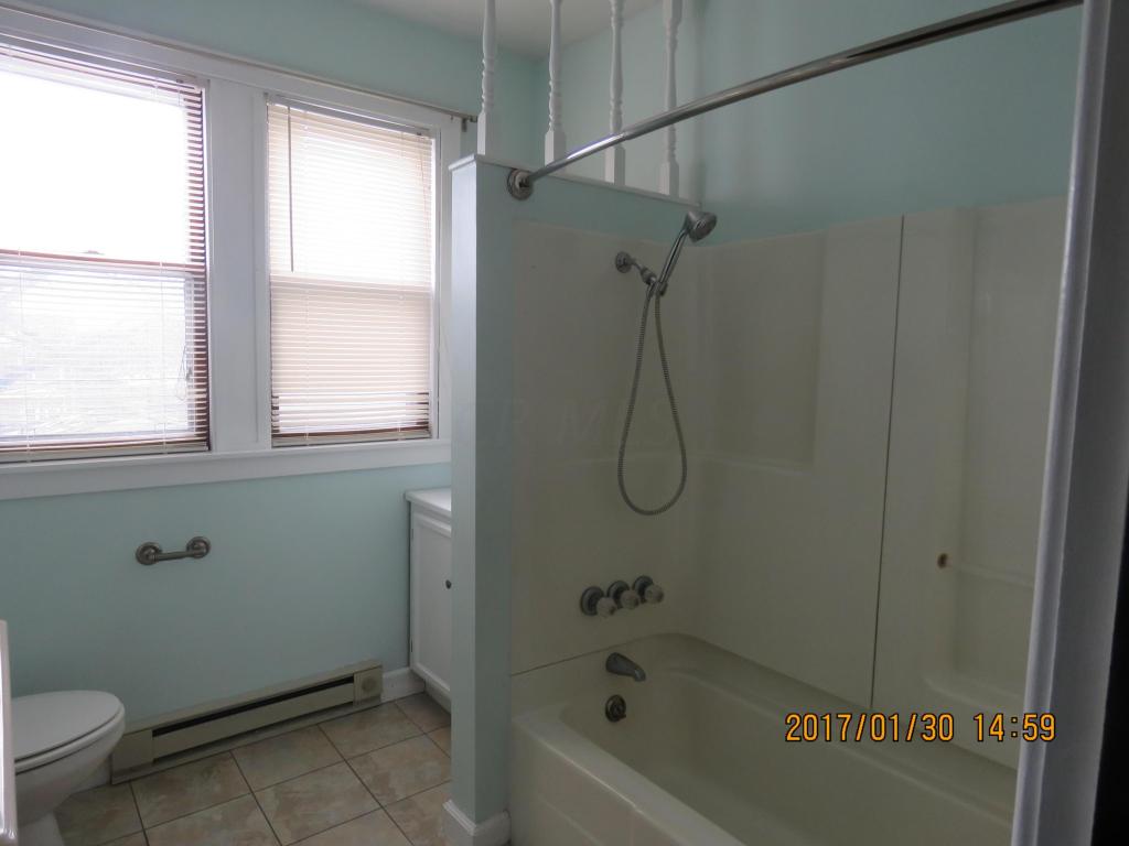 359 Hunter St E, Logan, OH 43138 photo 19