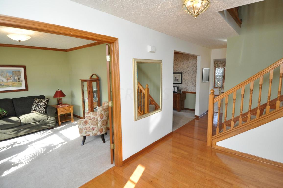 7756 Windsor Dr, Dublin, OH 43016 photo 4