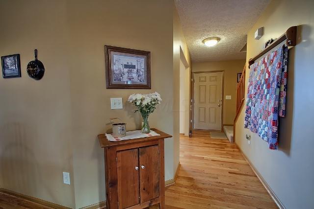 357 Sycamore Dr, Circleville, OH 43113 photo 4