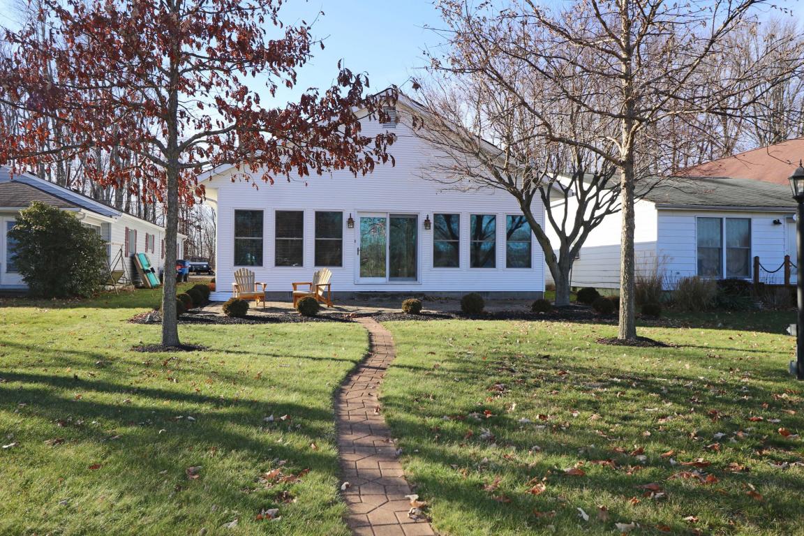 787 Maple Ave, Hebron, OH 43025 photo 1