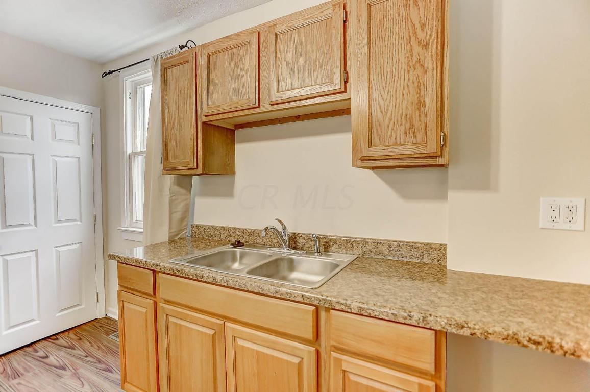 331 E Hinman Ave, Columbus, OH 43207 photo 9