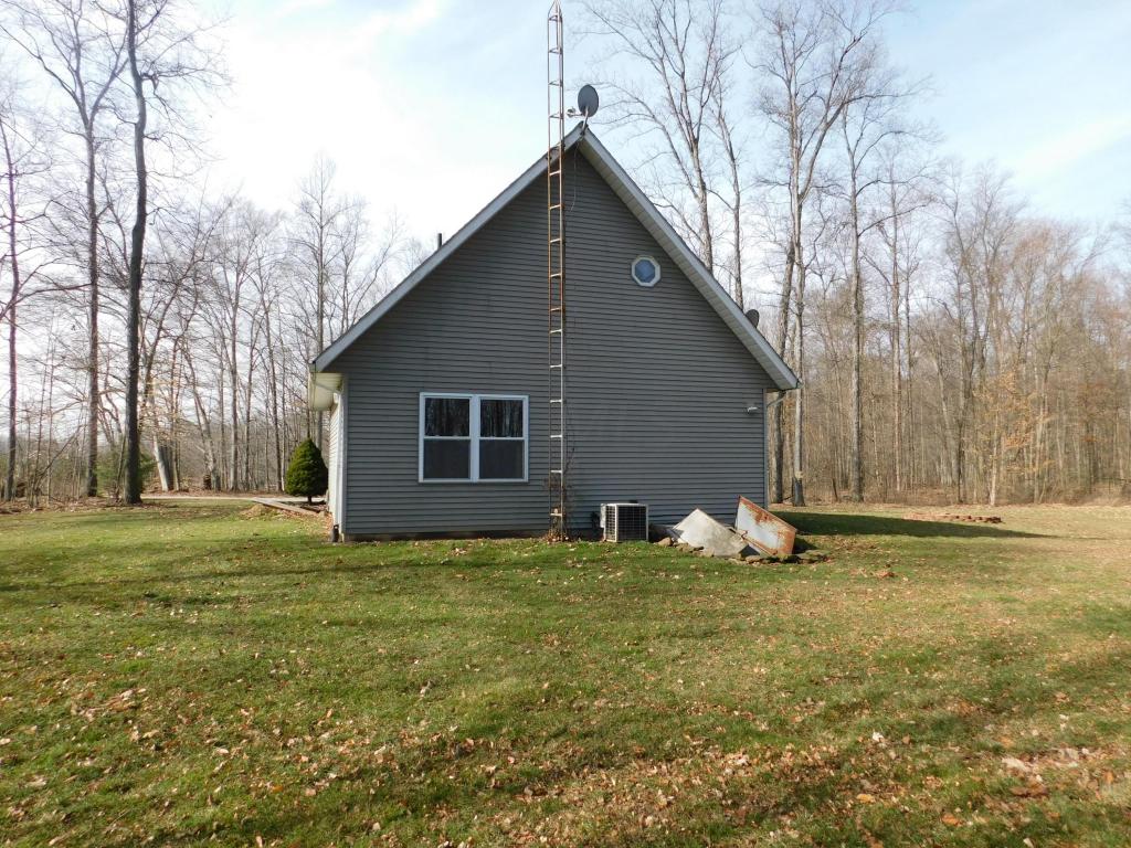 2344 Painter Rd, Fredericktown, OH 43019 photo 8