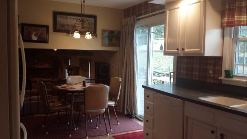 2811 Locust Dr, Springfield, OH 45504 photo 5