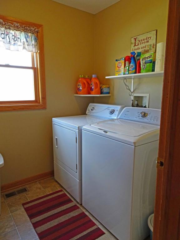 36934 Williams Rd, Logan, OH 43138 photo 8