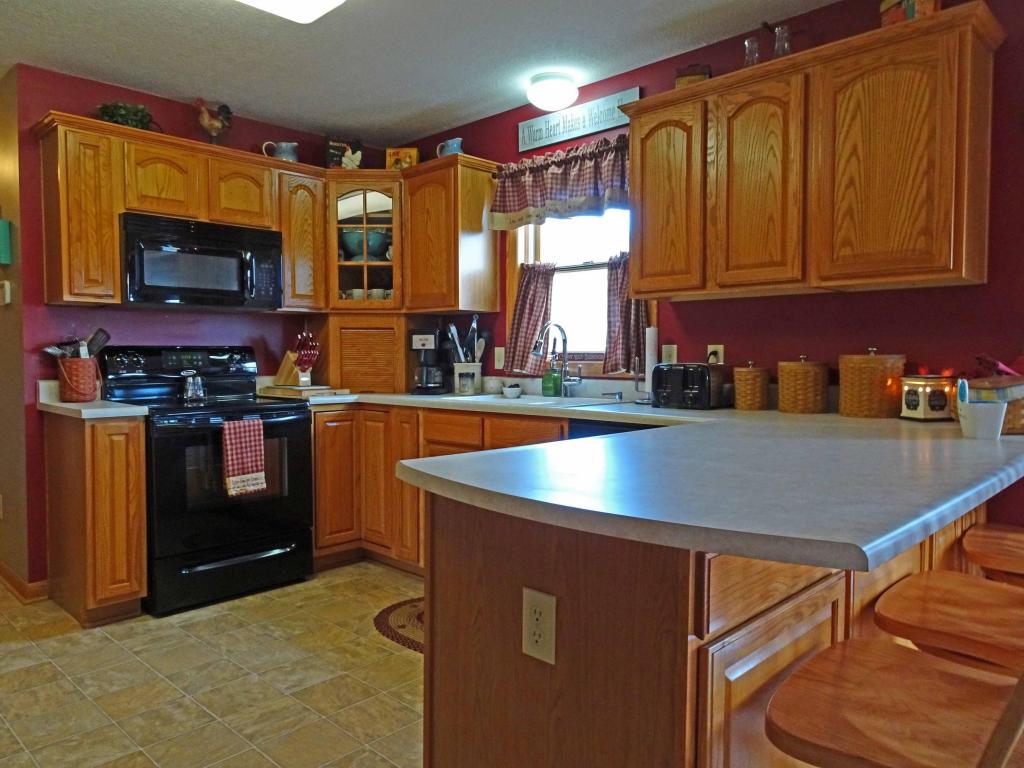 36934 Williams Rd, Logan, OH 43138 photo 4