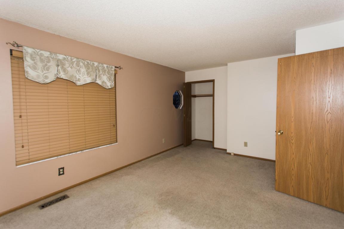 1491 Ringfield Dr, Galloway, OH 43119 photo 8