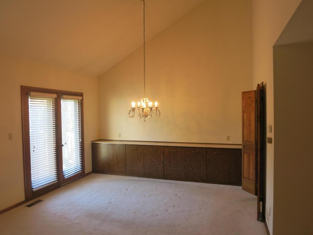 8480 Gullane Ct, Dublin, OH 43017 photo 5