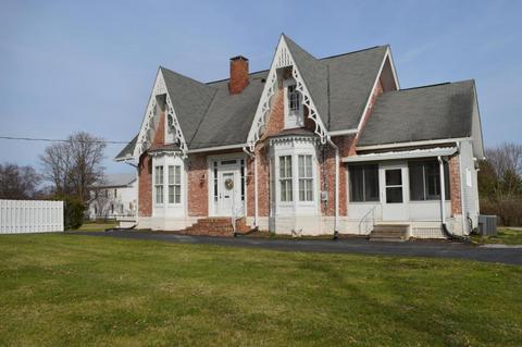 324 E William St, Delaware, OH 43015 photo 4