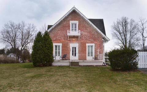 324 E William St, Delaware, OH 43015 photo 3