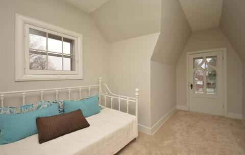 324 E William St, Delaware, OH 43015 photo 7