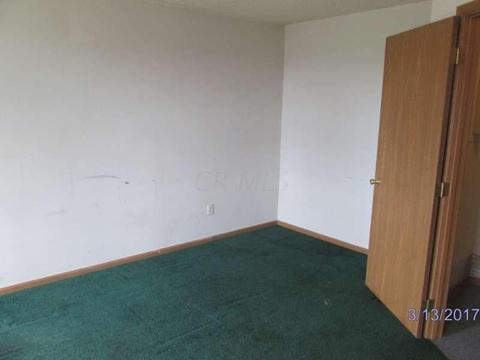 472 E Ohio St, Circleville, OH 43113 photo 4